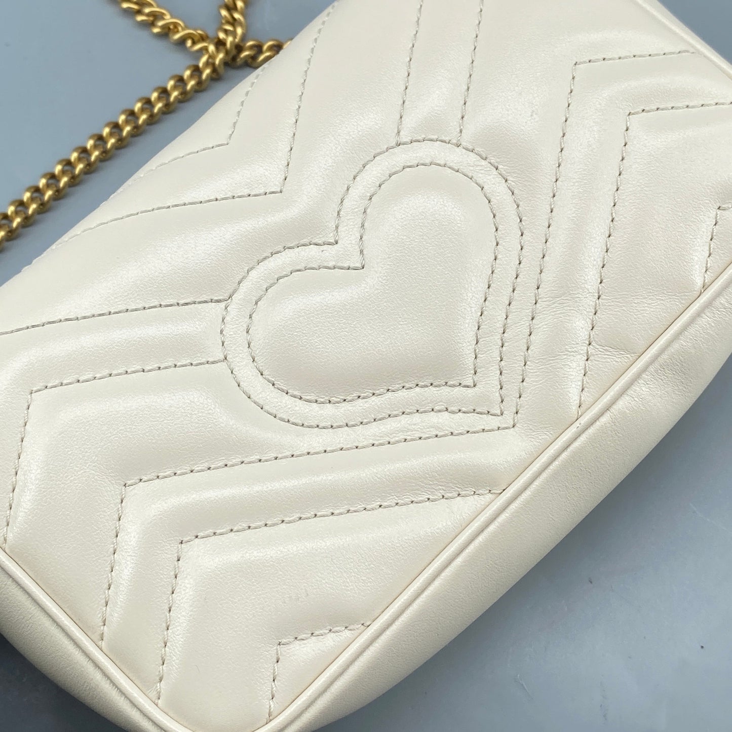 Gucci Cream GG Supreme Chevron Quilted Leather Marmont Mini Flap Chain Bag