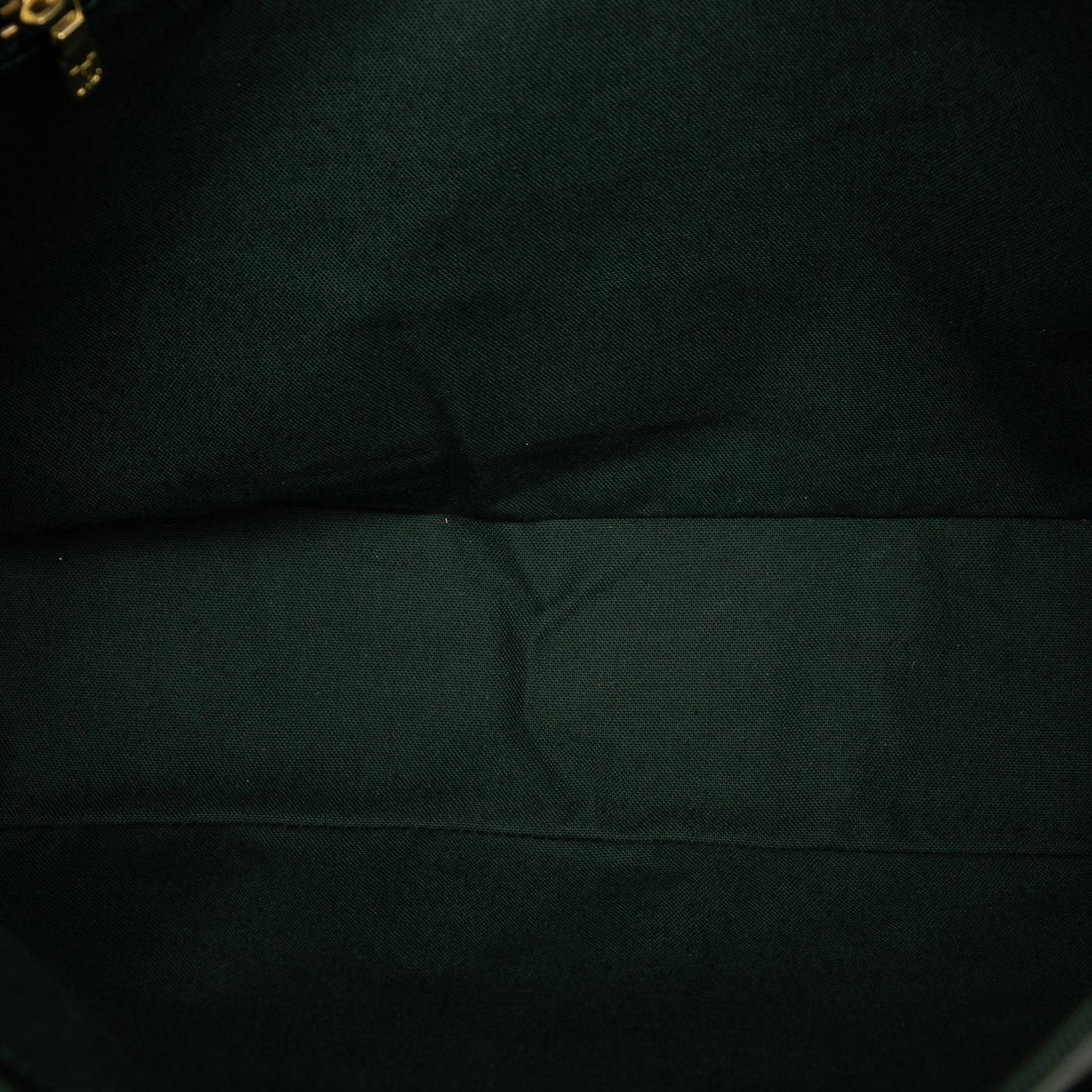 Green Louis Vuitton Taiga Dersou Crossbody Bag