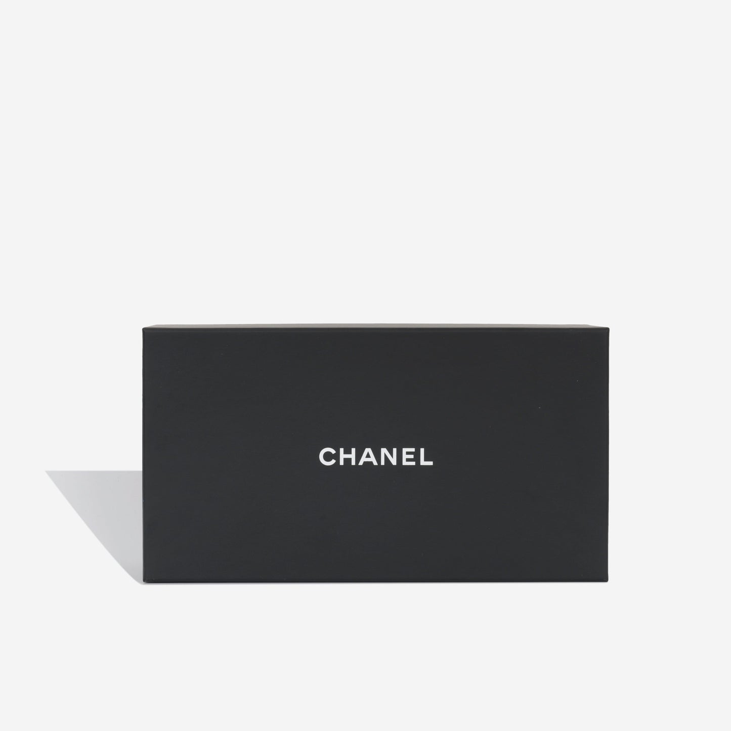 Chanel Filigree Wallet on Chain