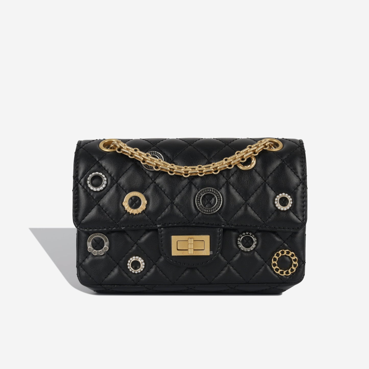 Chanel Seasonal 2.55 Re-issue - 224