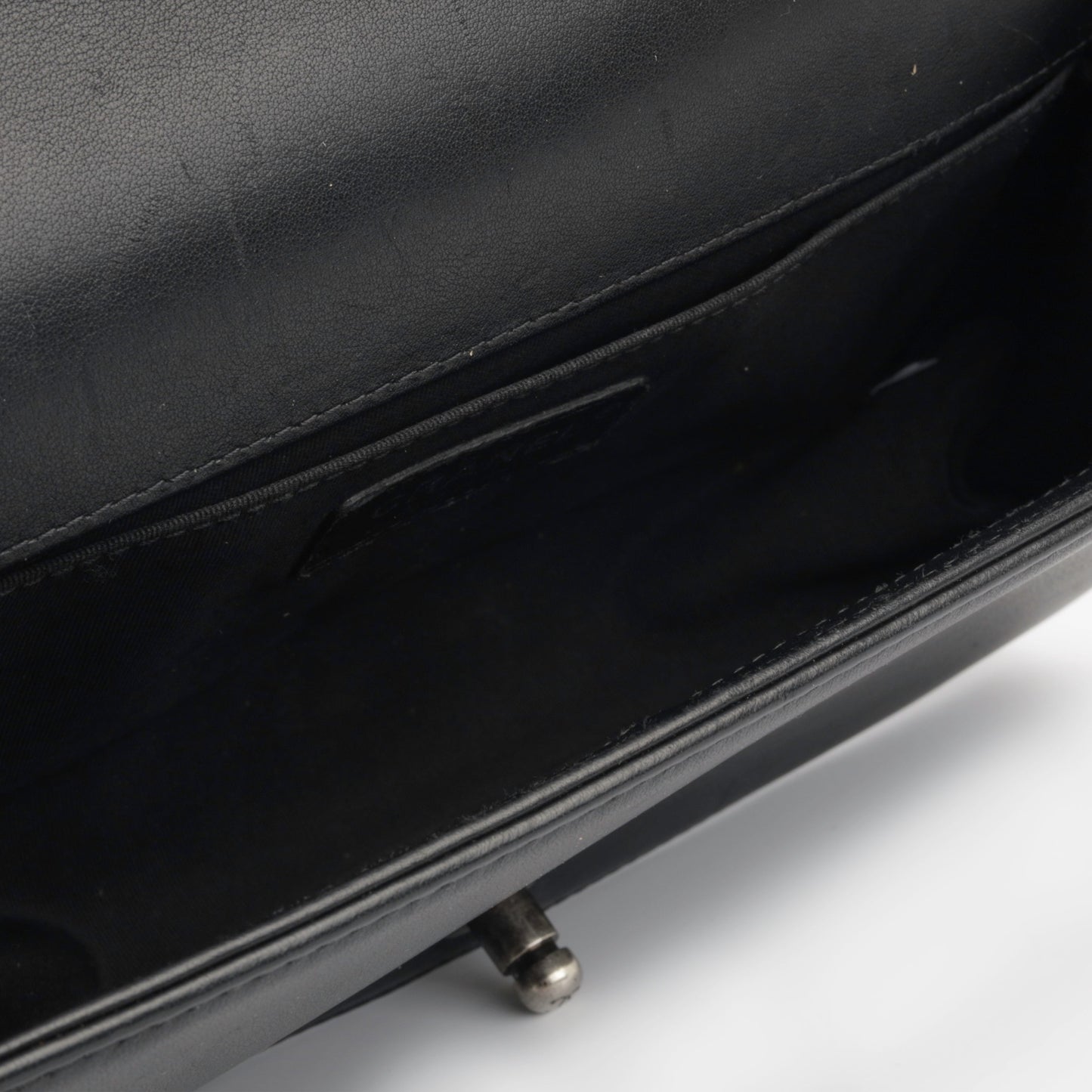 Chanel Boy Bag - Old Medium