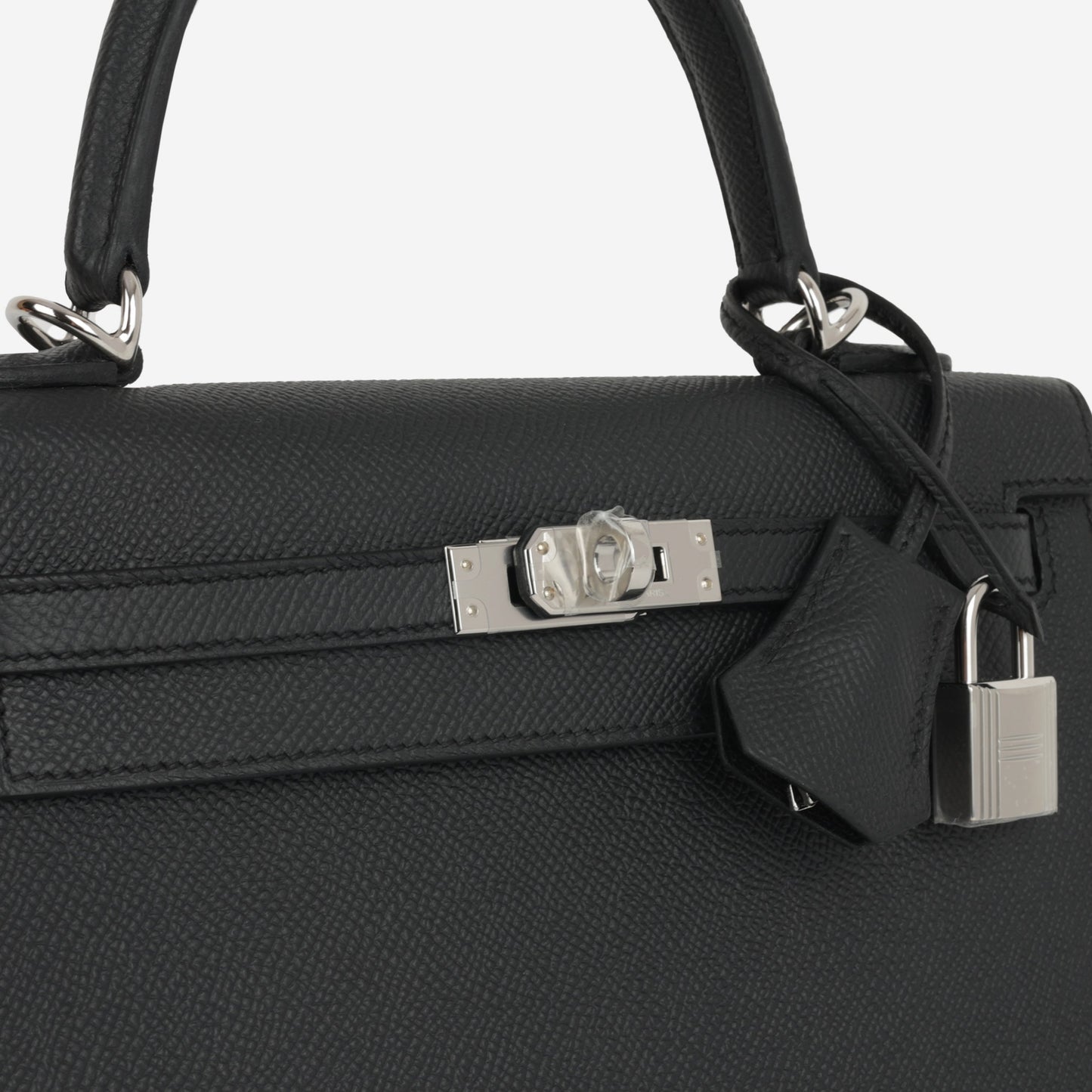 Hermès Kelly 25 - Black Epsom | Palladium Hardware (NWT)