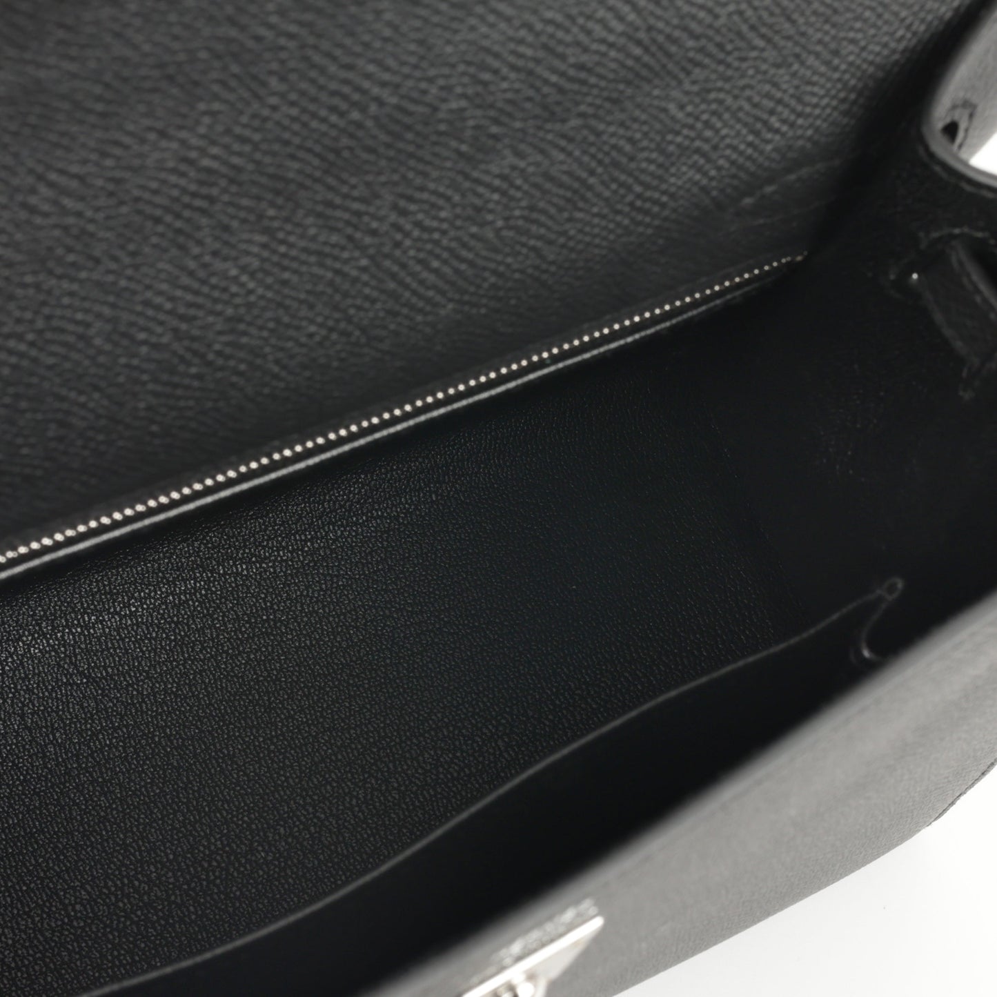 Hermès Kelly 25 - Black Epsom | Palladium Hardware (NWT)