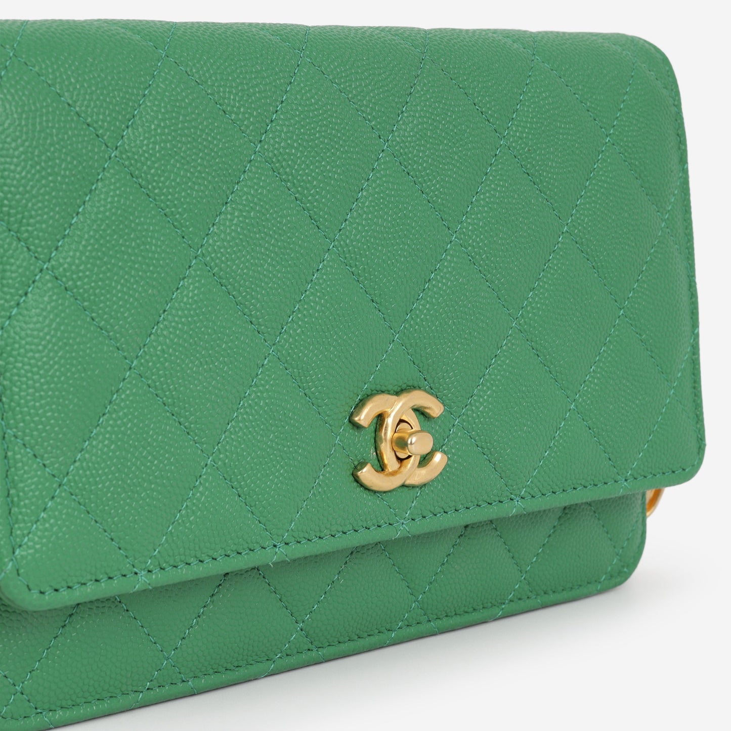 Chanel Medallion Wallet On Chain - Green Caviar | Gold Hardware