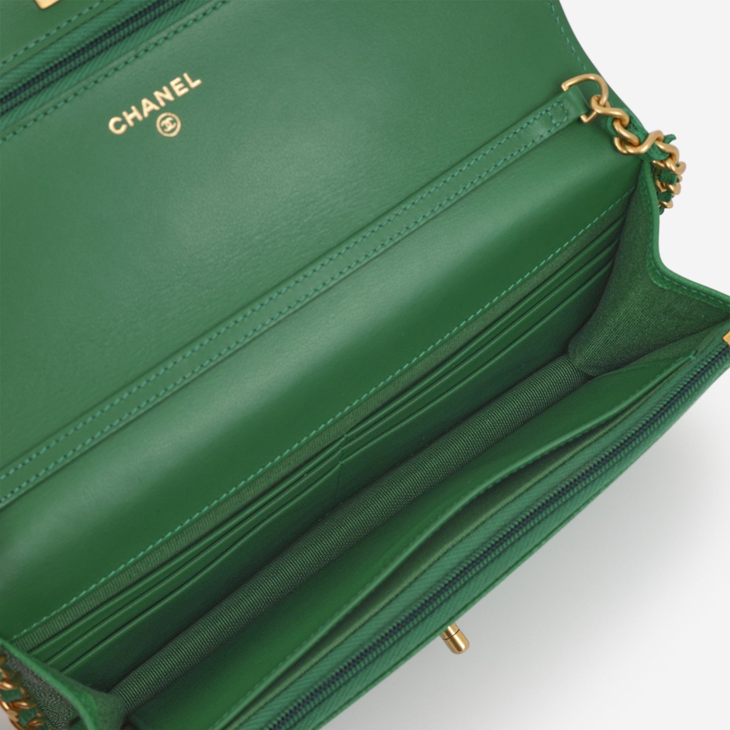 Chanel Medallion Wallet On Chain - Green Caviar | Gold Hardware