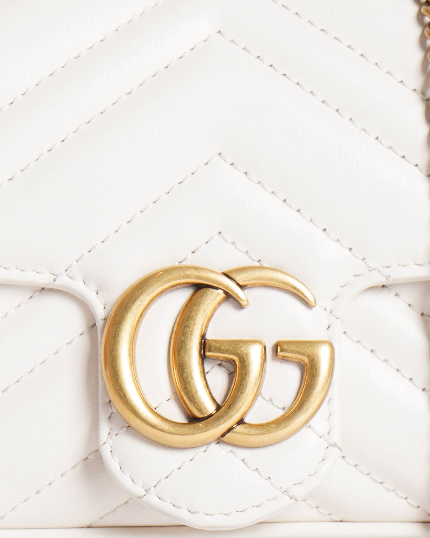 New Gucci Marmont GG Small White MatelassÃ© Crossbody Bag