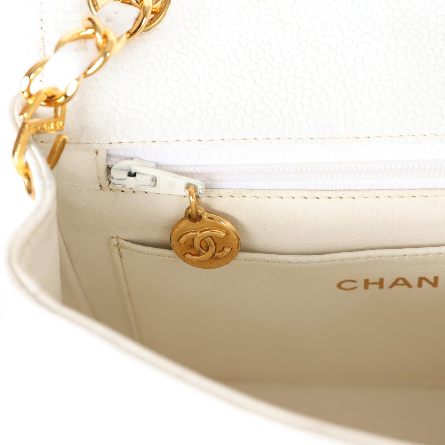 TEST AUCTION Chanel  Mini Square Flap Bag