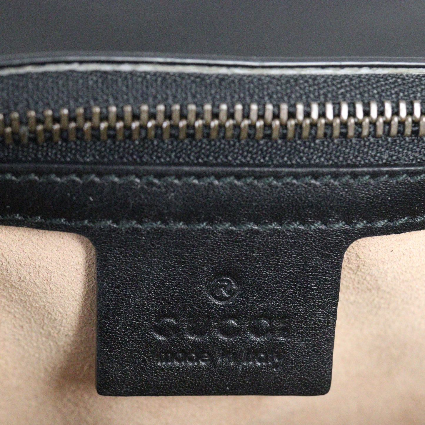 Gucci GG Marmont Matelasse Medium Shoulder Bag