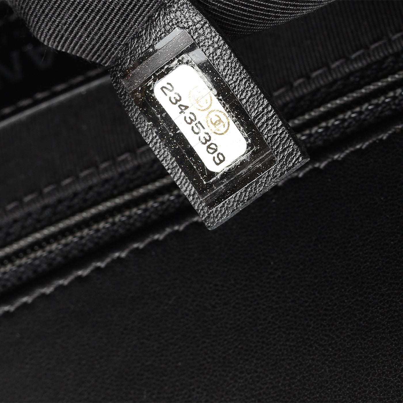 Chanel Boy Bag - New Medium