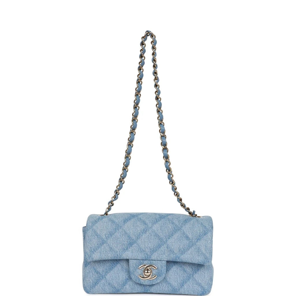 CHANEL QUILTED MEDIUM CLASSIC DOUBLE FLAP BAG