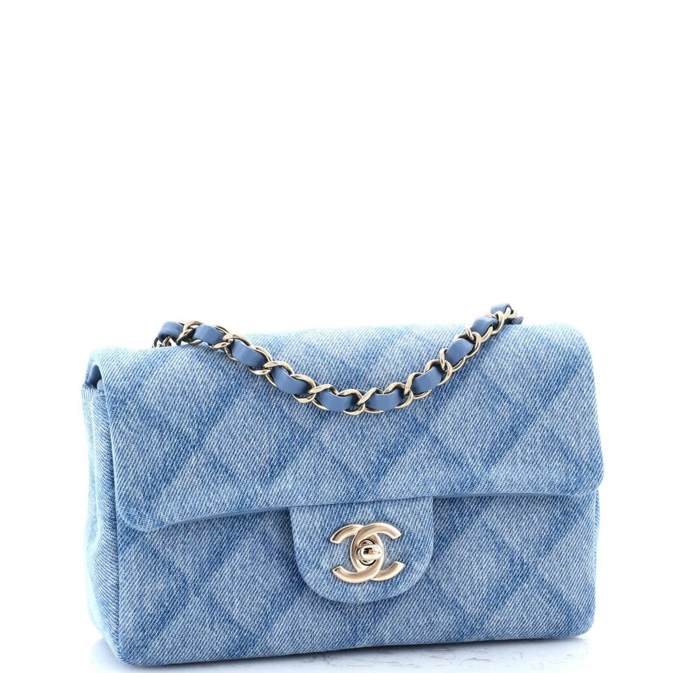 CHANEL QUILTED MEDIUM CLASSIC DOUBLE FLAP BAG