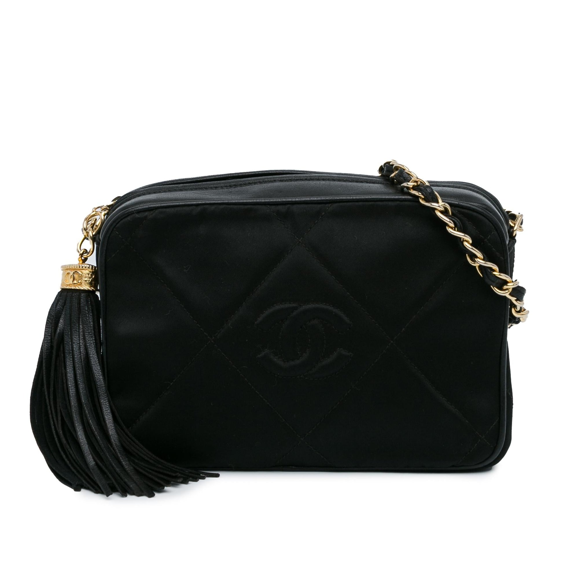 Chanel CC Matelasse Tassel Camera Bag (SHG-w2rli7)