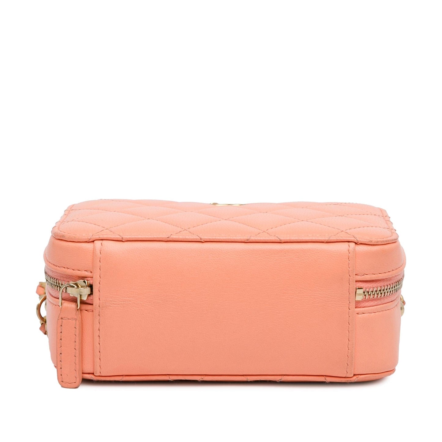 Chanel CC Quilted Lambskin Pearl Crush Camera Bag (SHG-S5d4T2)