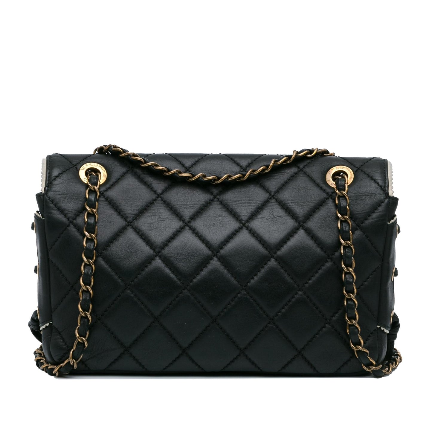 Chanel CC Quilted Lambskin Tassel and Border Embellished Flap Bag (SHG-anFwRO)