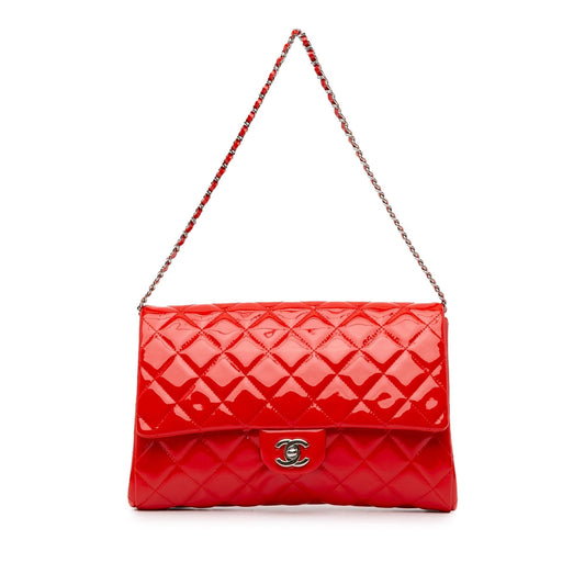 Chanel CC Quilted Patent Clutch with Chain (SHG-lpgzOs)