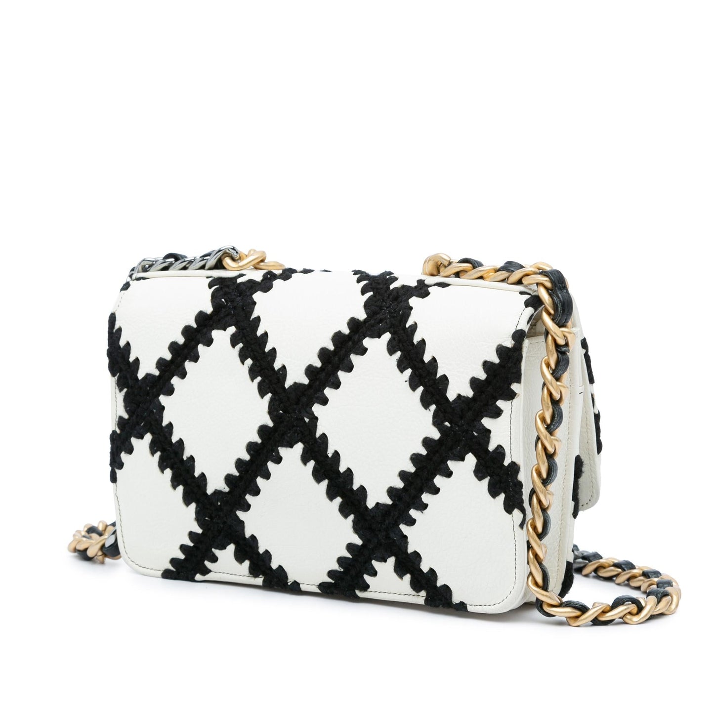 Chanel Calfskin Crochet 19 Wallet On Chain (SHG-mu2cGS)