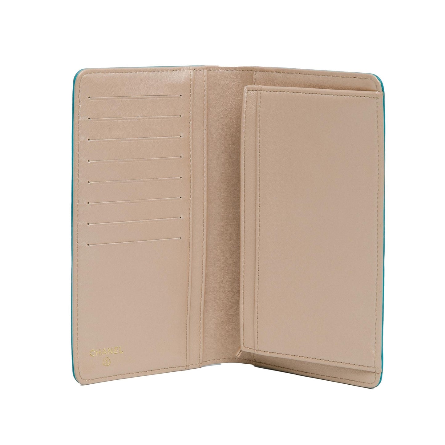 Chanel Camellia Embossed Lambskin Bifold Wallet (SHG-DrLXTc)