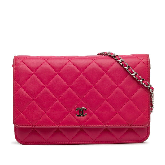 Chanel Classic Lambskin Wallet on Chain (SHG-Dokr1S) Crossbody