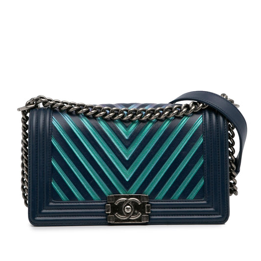 Chanel Medium Calfskin Embossed Painted Chevron Boy Flap (SHG-94iZ8u) Crossbody