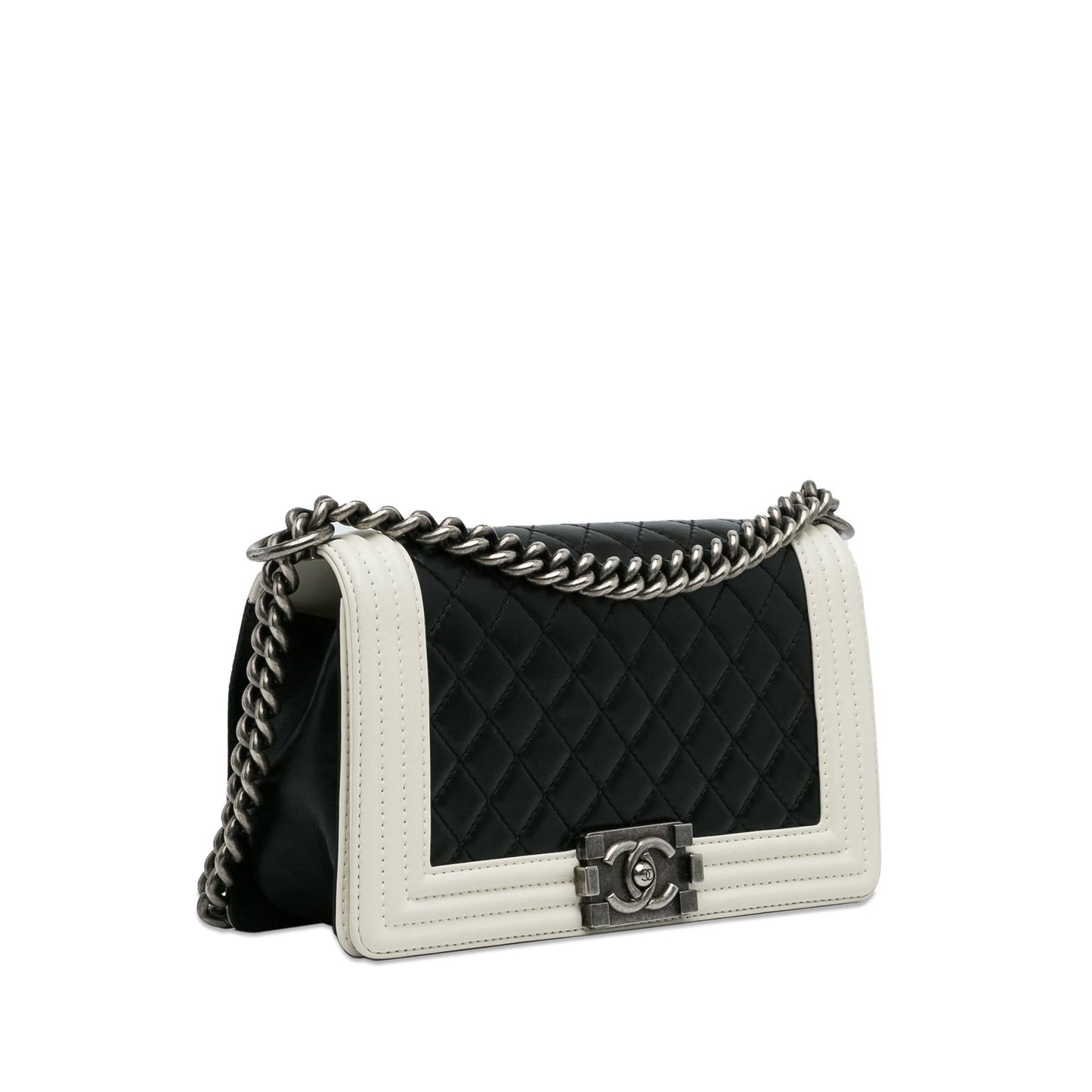 Chanel Medium Lambskin Boy Bicolor Flap Bag (SHG-MjfI80)