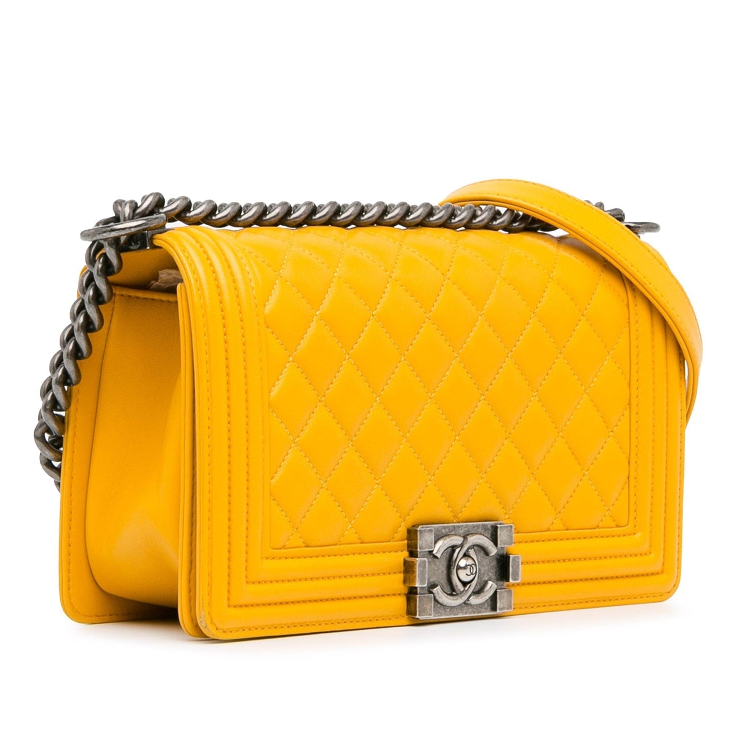 Chanel Medium Lambskin Boy Flap (SHG-k3eNsN) Crossbody