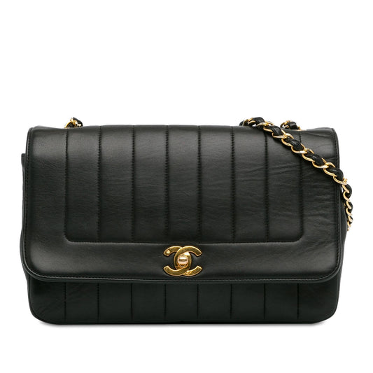 Chanel Medium Lambskin Vertical Border Flap (SHG-9mygPC) Crossbody