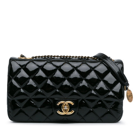 Chanel Medium Patent Goatskin CC Eyelet Flap (SHG-Et4xHu) Crossbody