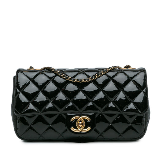 Chanel Medium Patent Goatskin CC Eyelet Flap (SHG-Xldzli) Crossbody