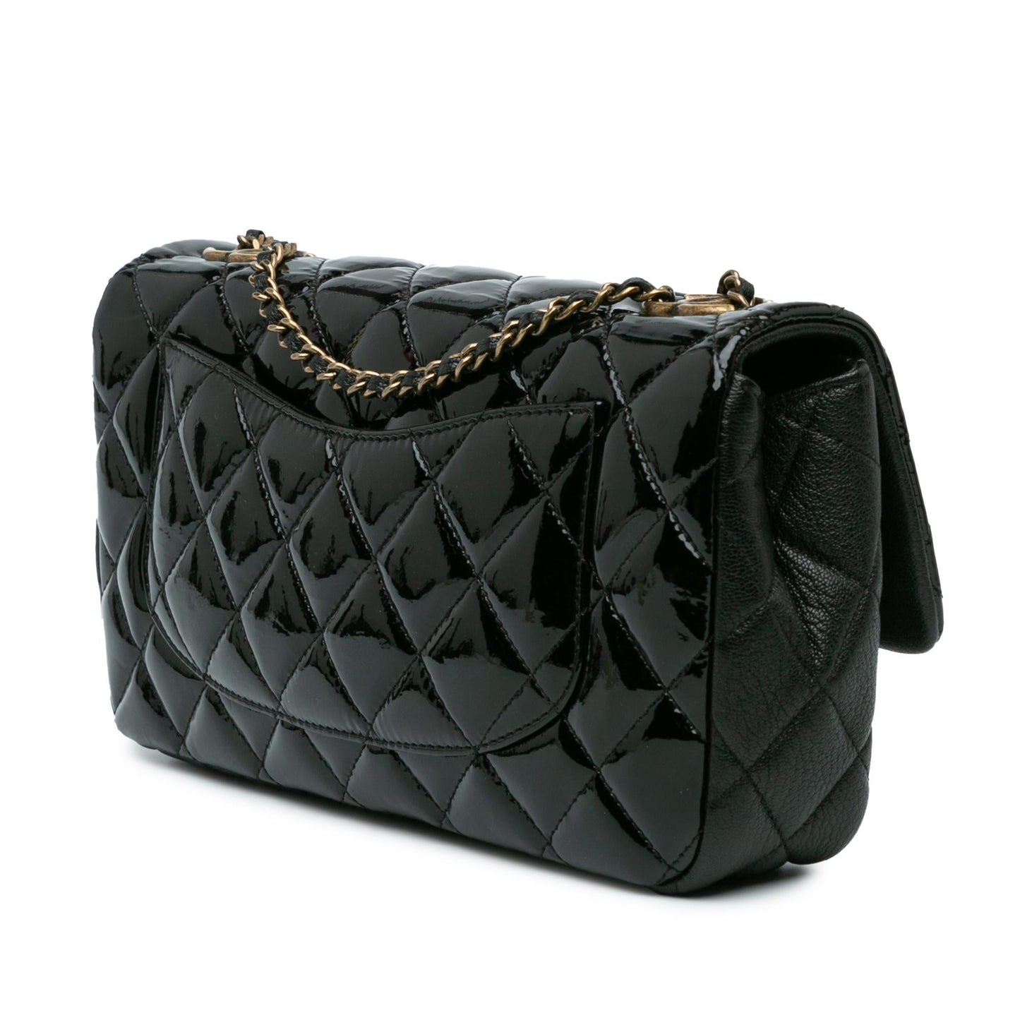 Chanel Medium Patent Goatskin CC Eyelet Flap (SHG-Xldzli) Crossbody