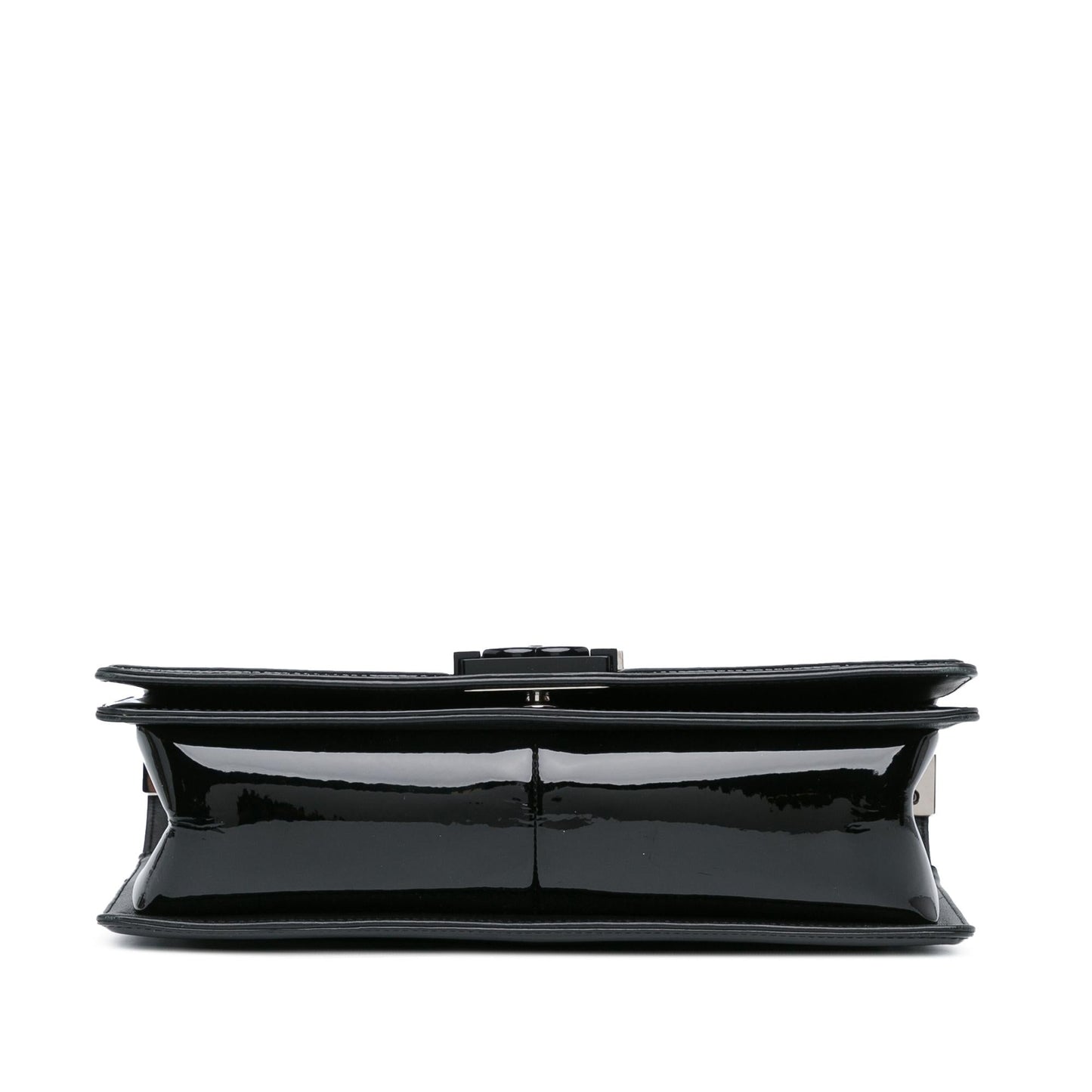 Chanel New Medium Patent Boy Flap (SHG-eFB4ww)