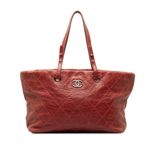 Chanel On The Road (SHG-JPQgx7) Tote