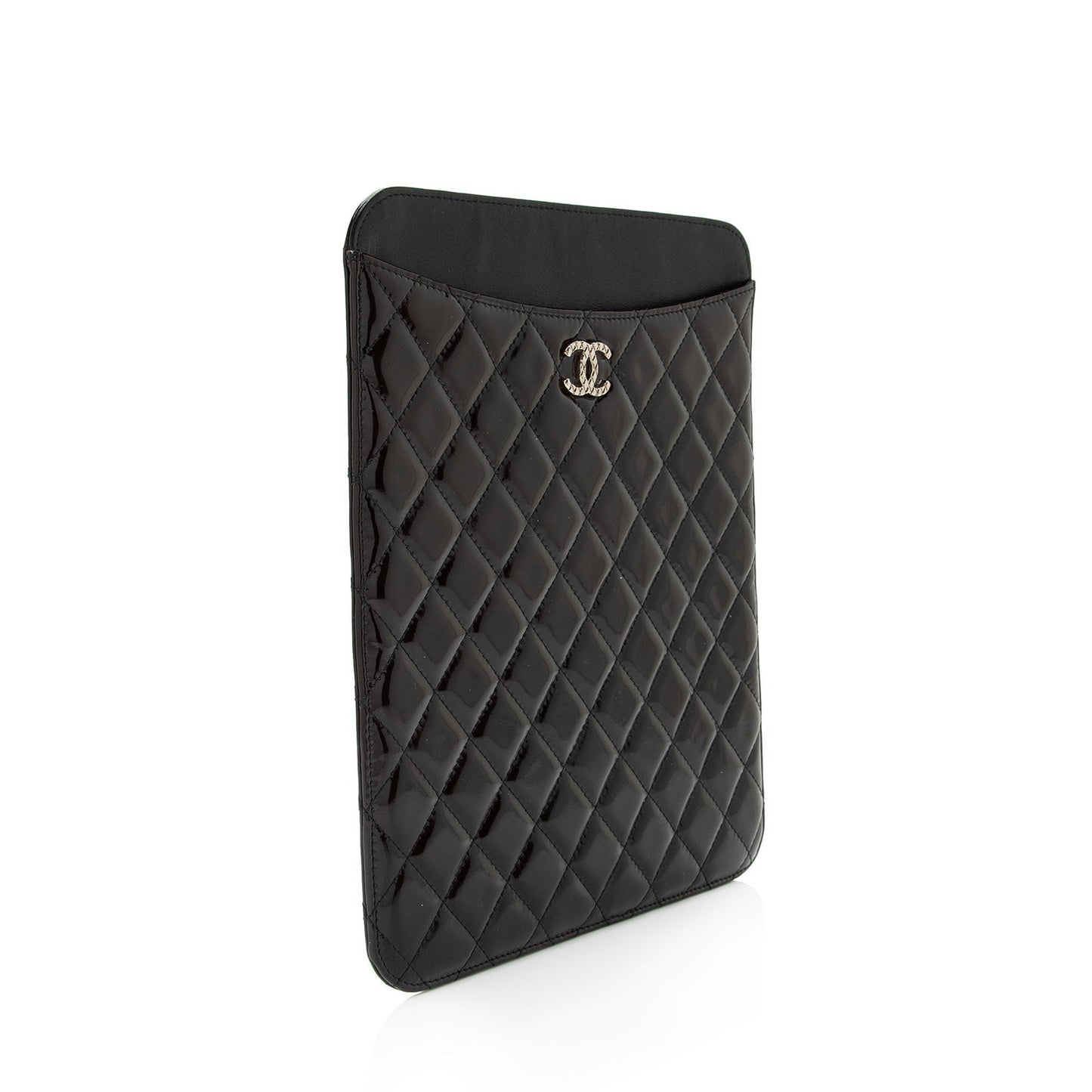 Chanel Patent Leather CC Brilliant iPad Case (SHF-NuaWXc)