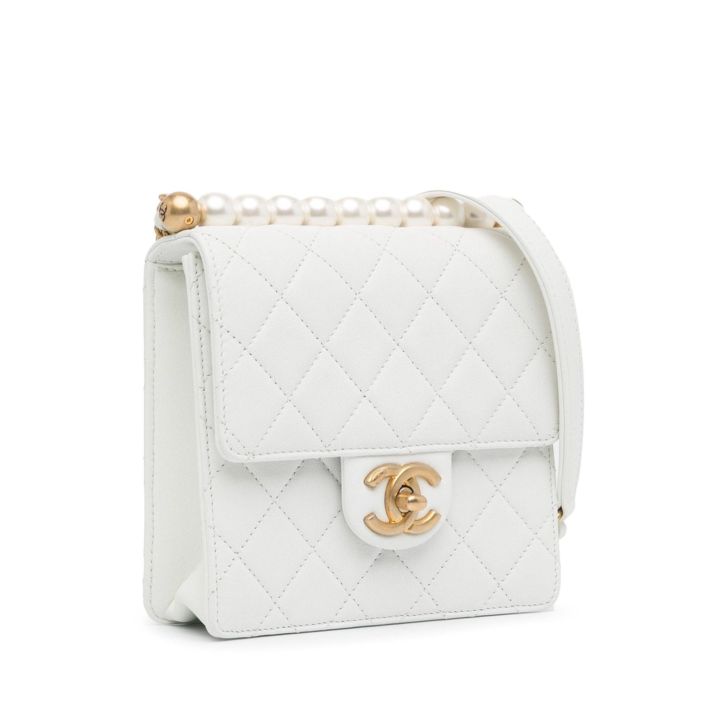 Chanel Small Lambskin Chic Pearls Flap (SHG-aY4p5K) Crossbody