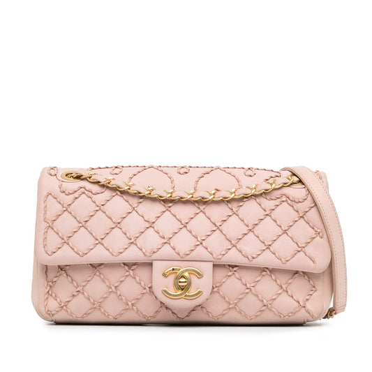 Chanel Twist Quilted Heart Flap (SHG-uZx9EN) Crossbody