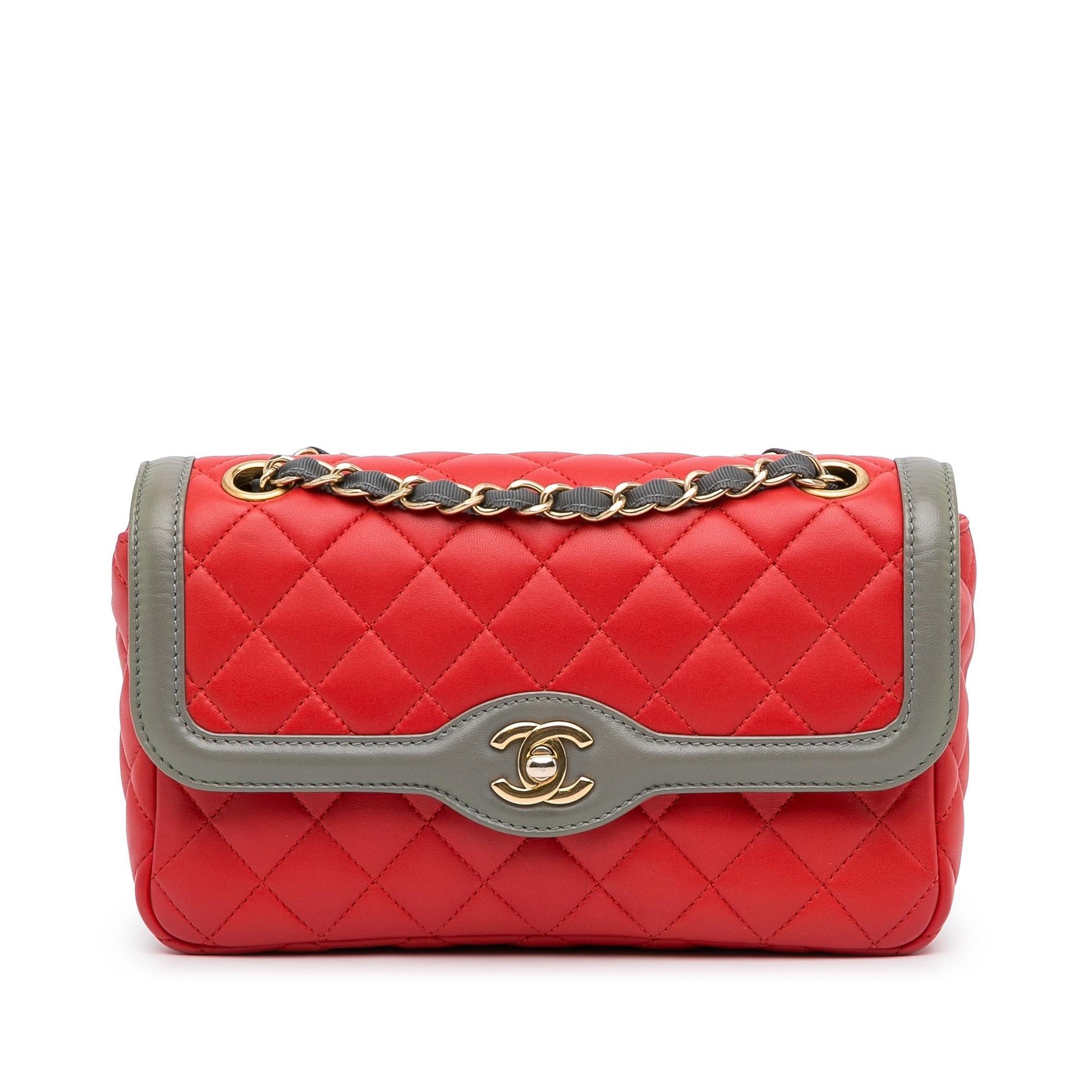 Chanel Two-Tone Day Flap (SHG-hVVcNB) Shoulder Bag