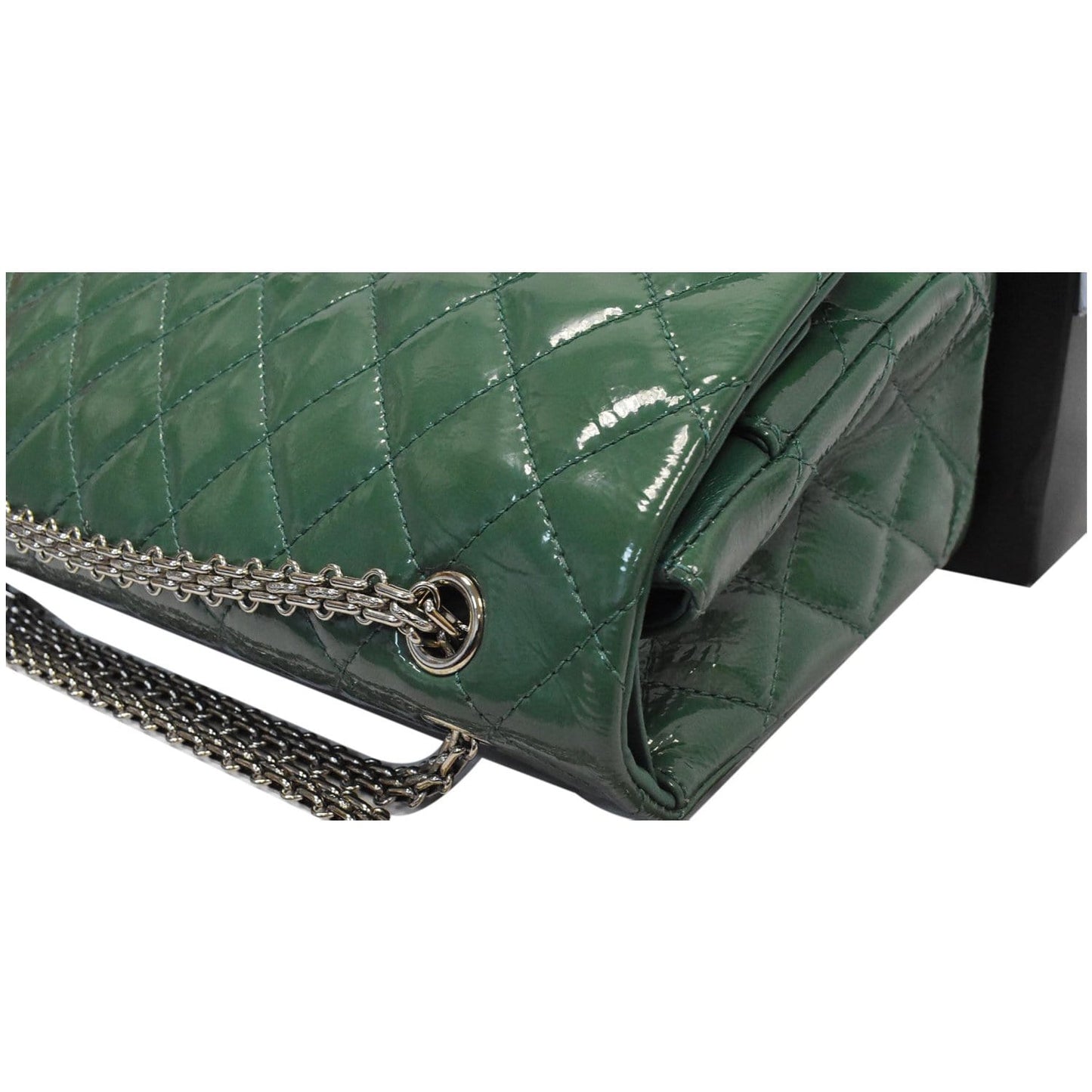 CHANEL 2.55 Reissue Double Flap Patent Leather Shoulder Bag Green