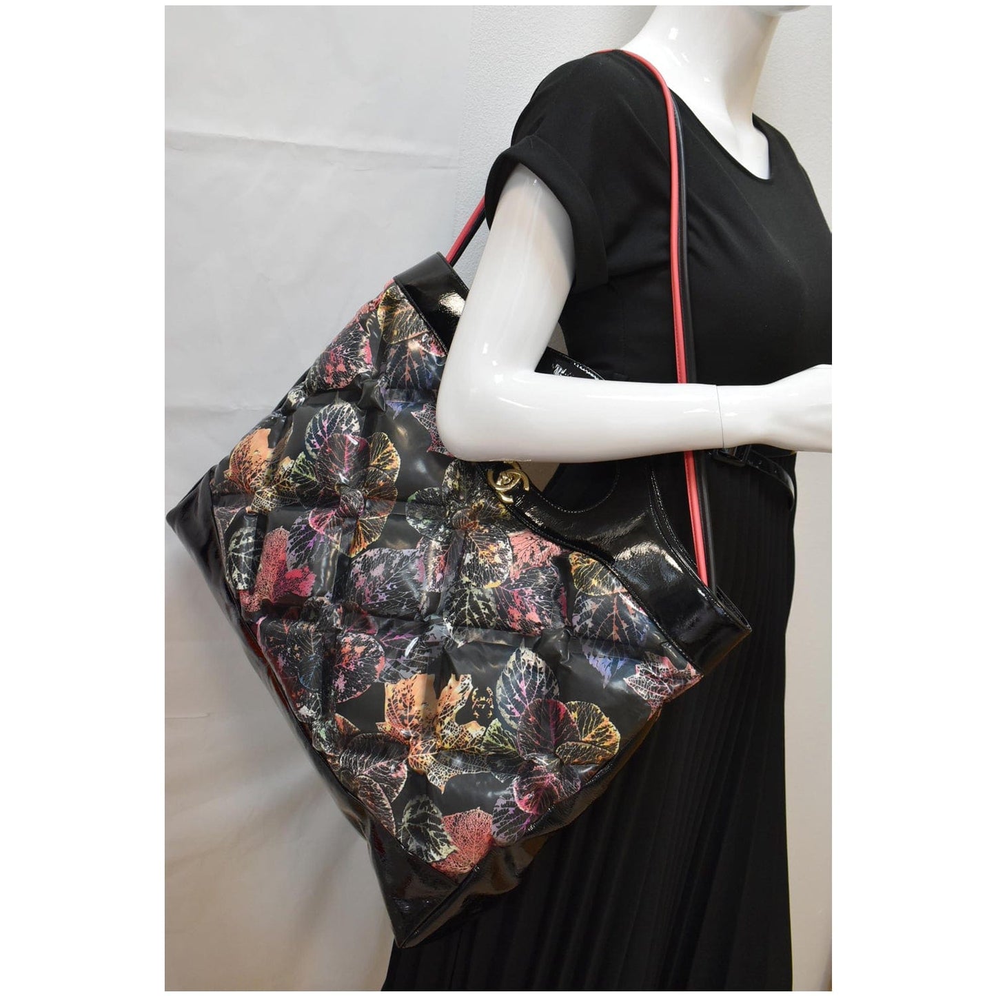 CHANEL 31 Large Leaves Printed Leather Shopping Shoulder Bag Black
