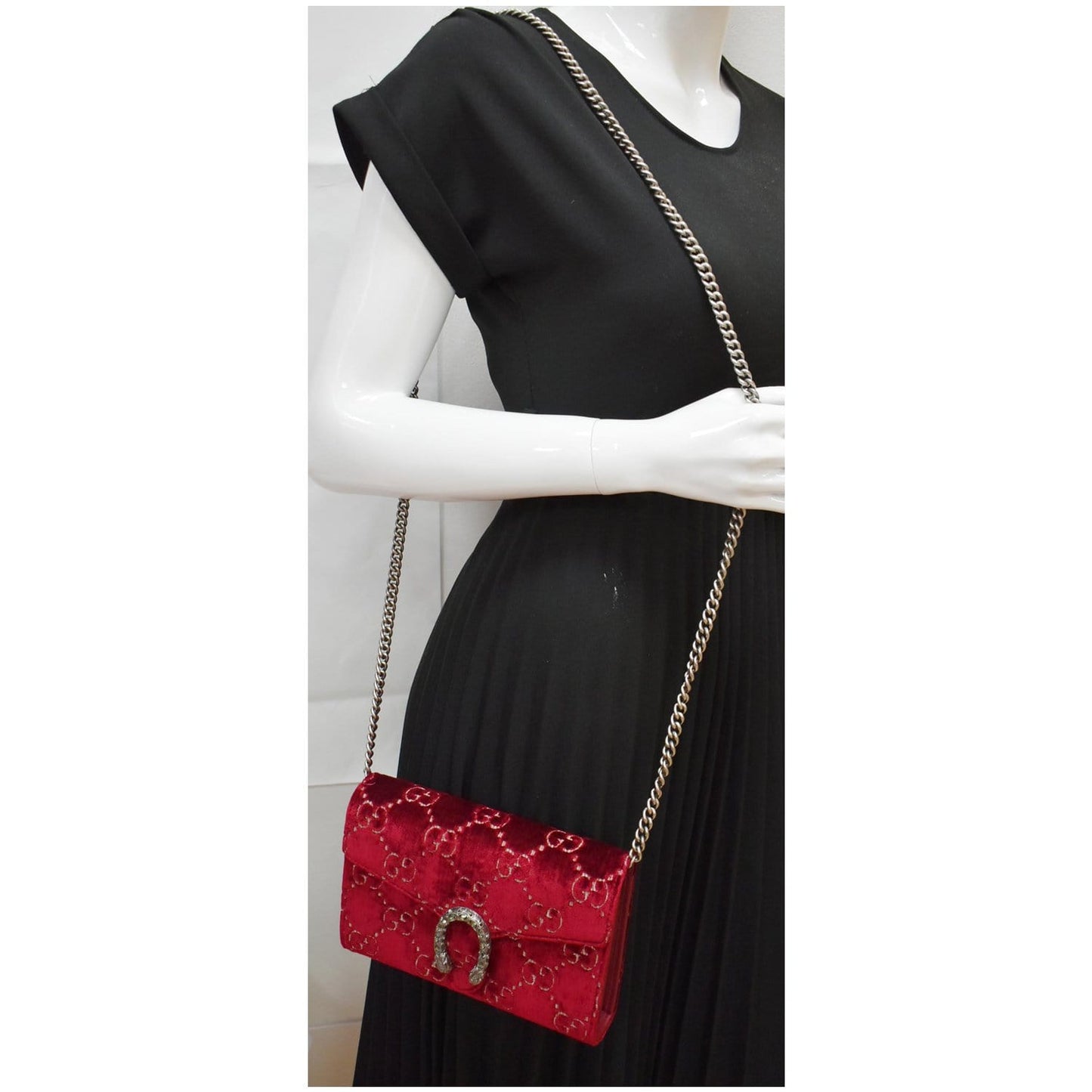 GUCCI Dionysus Mini Velvet GG Monogram Chain Wallet Red 401231