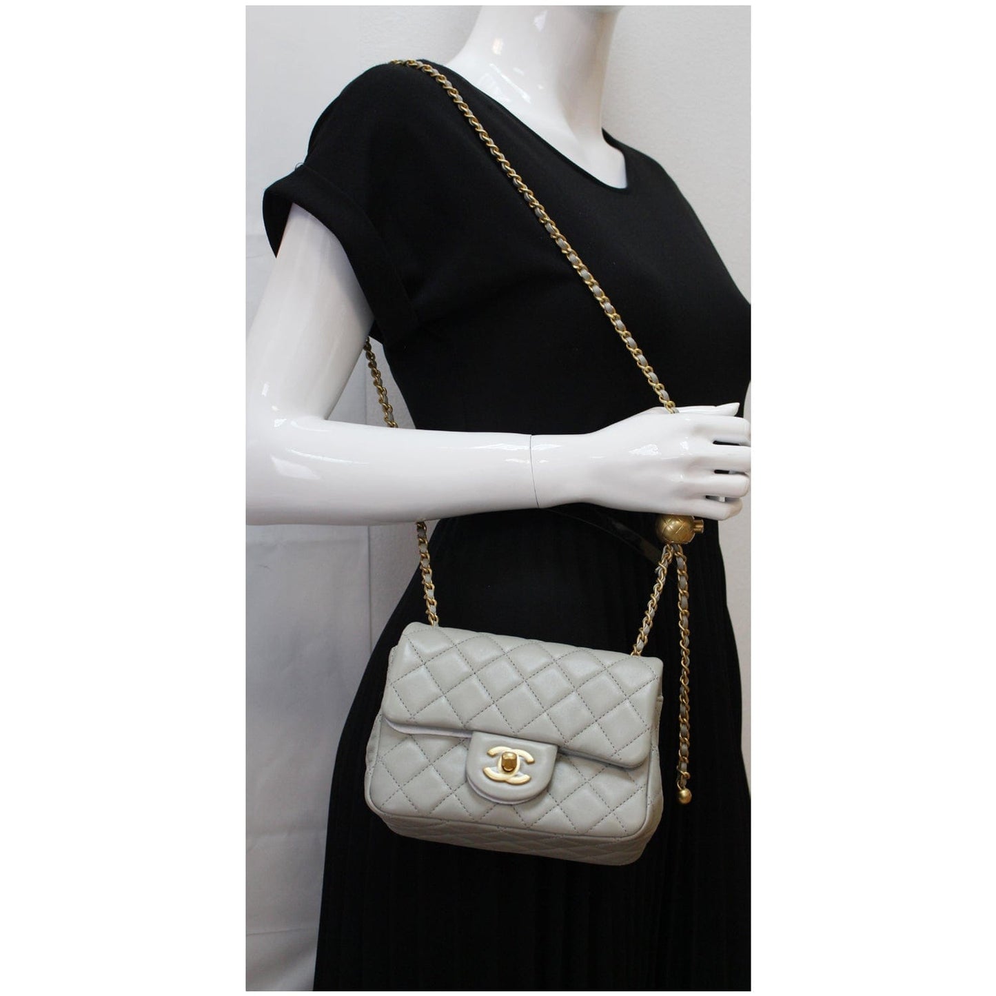 CHANEL CC Pearl Crush Mini Flap Quilted Lambskin Leather Shoulder Bag Light Grey