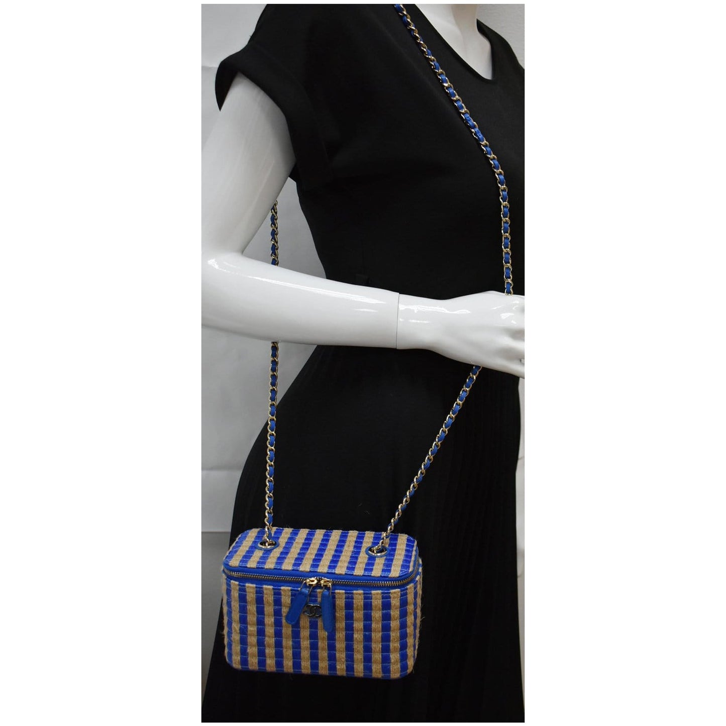CHANEL Raffia Jute Striped Vanity Case Chain Crossbody Bag Blue - 10% OFF