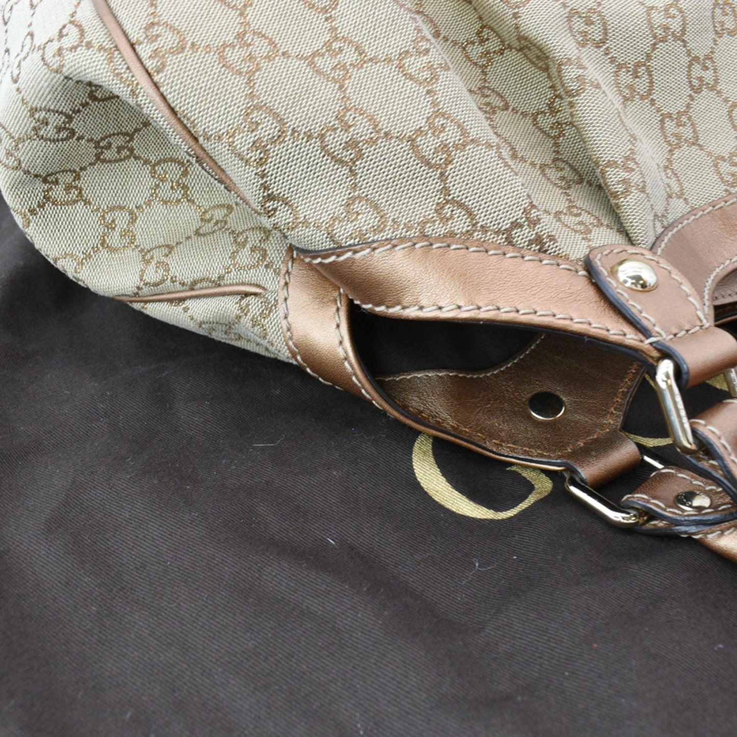 GUCCI Sukey Medium GG Canvas Tote Bag Beige 211944