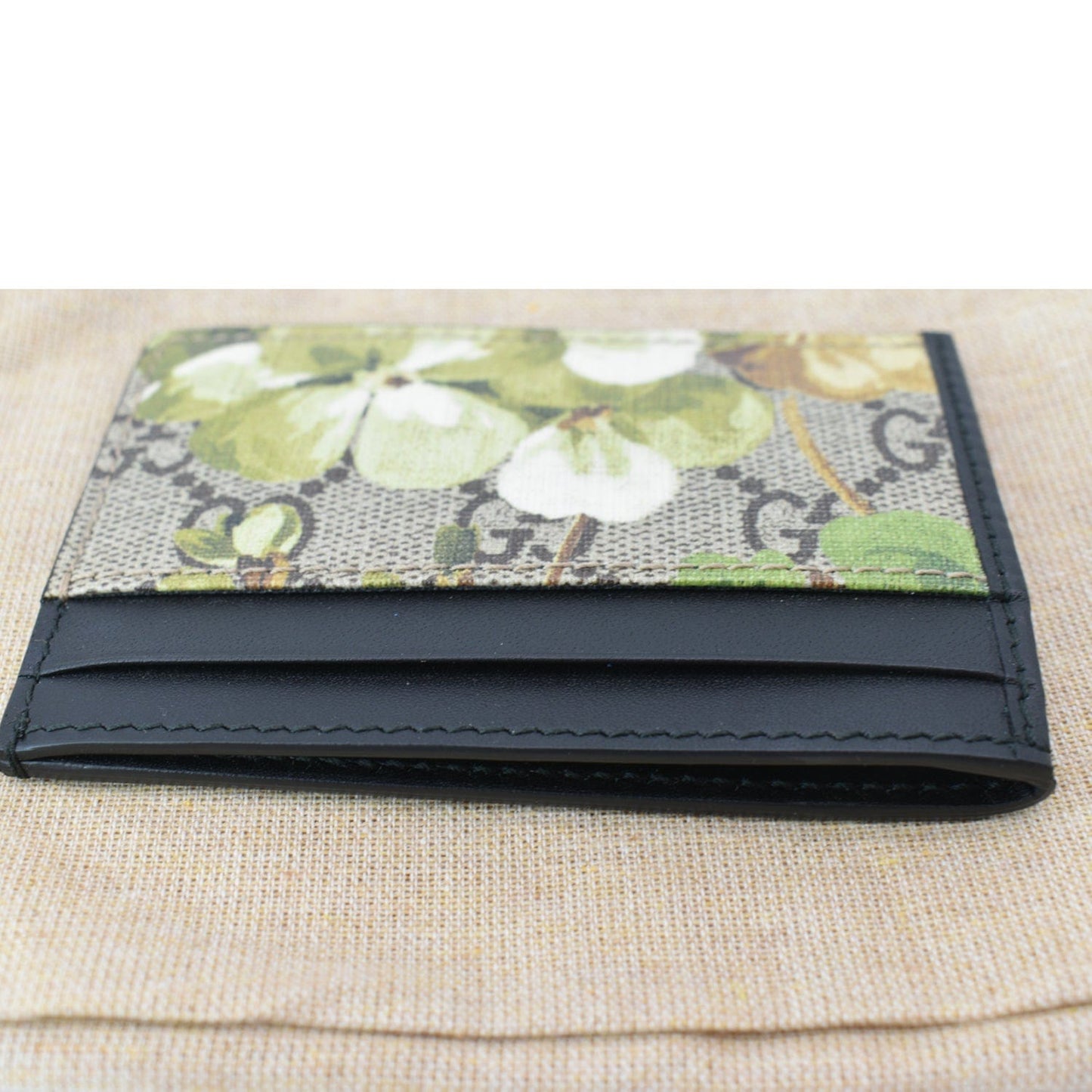 GUCCI Blooms GG Supreme Monogram Card Case Beige 409461