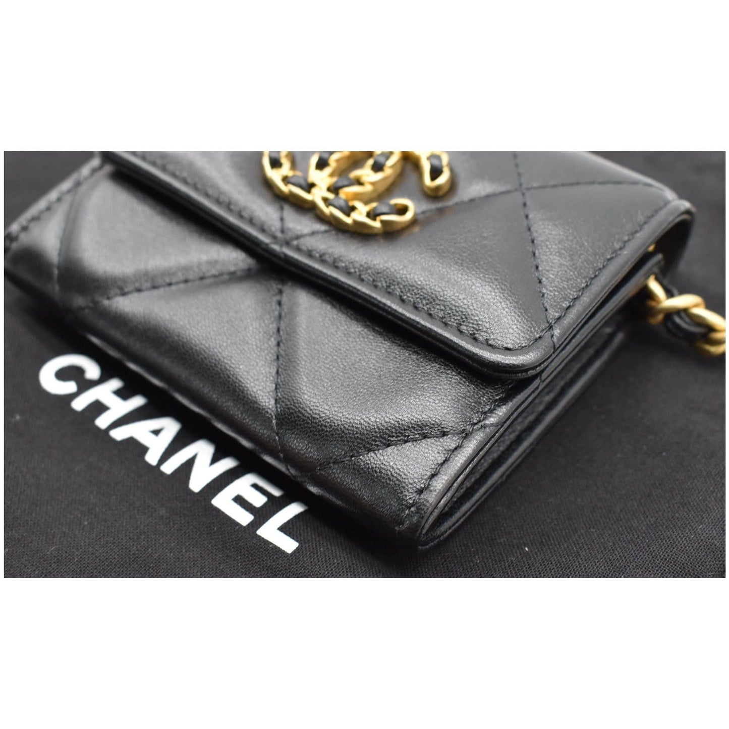 CHANEL 19 Flap Coin Purse Quilted Goatskin Chain Crossbody Bag Black