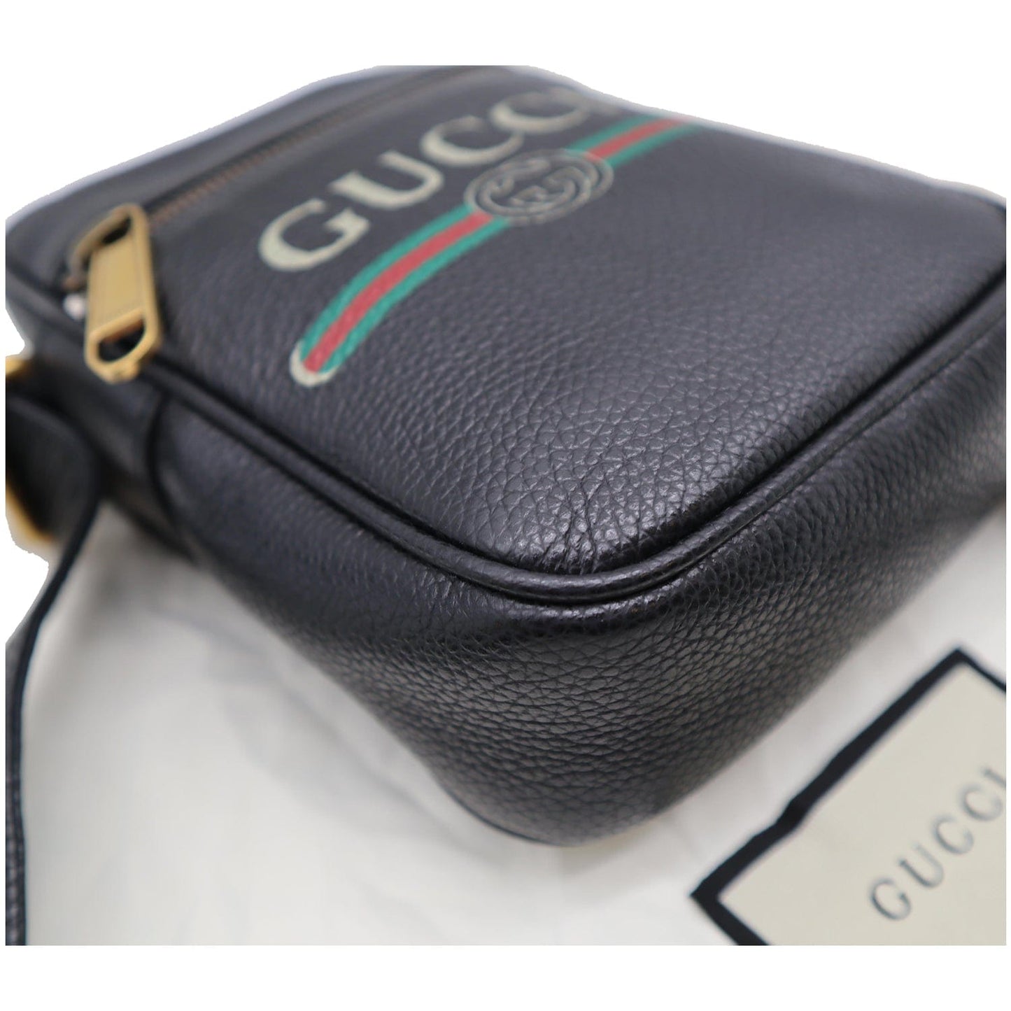 GUCCI Logo Grained Calfskin Leather Messenger Bag Black 574803