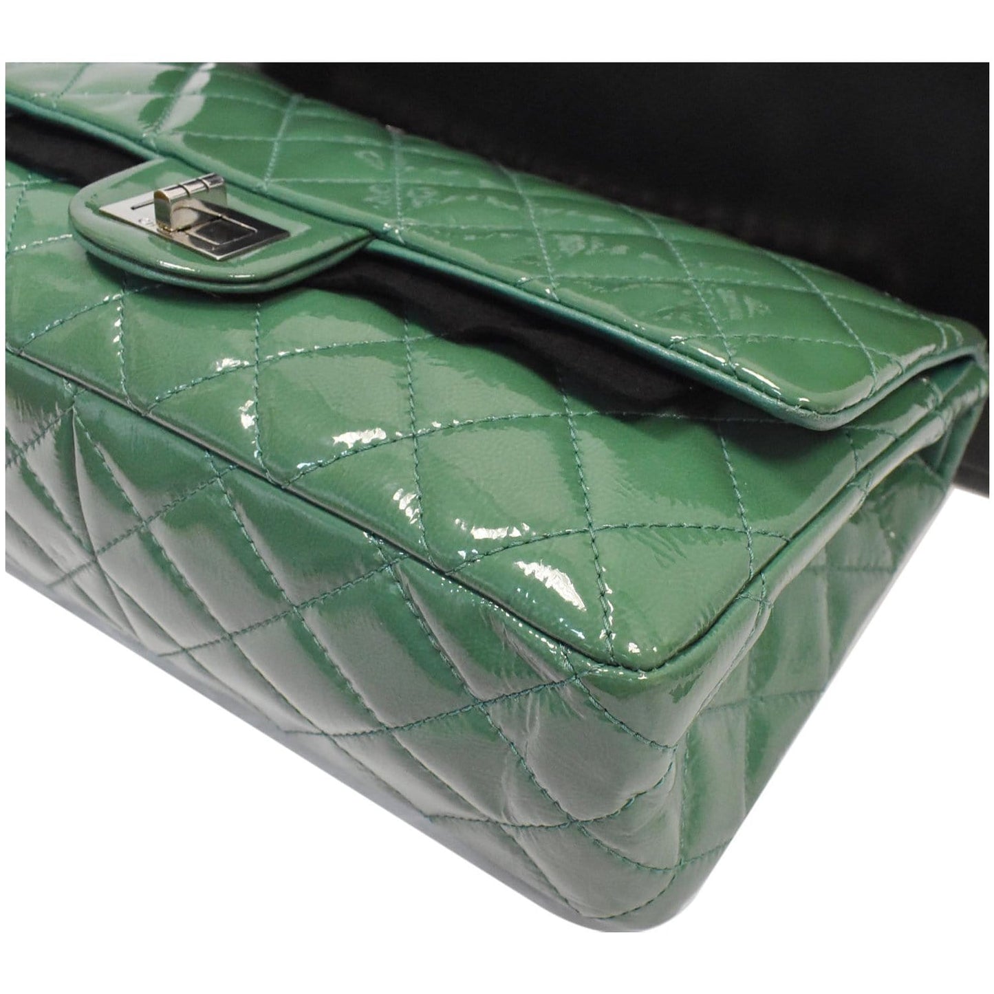 CHANEL 2.55 Reissue Double Flap Patent Leather Shoulder Bag Green