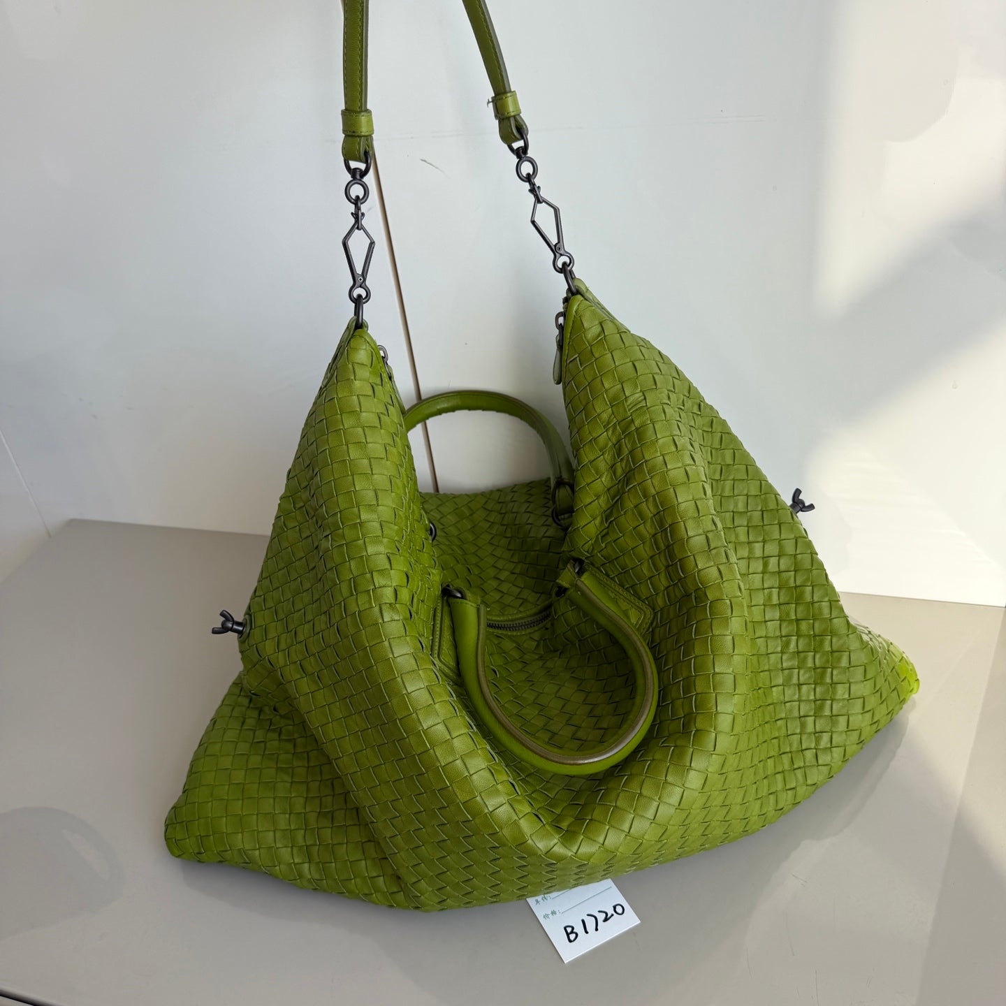 Bottega Veneta Maxi Convertible Tote Bag Hobo Green Leather Two-way Carry 52cm