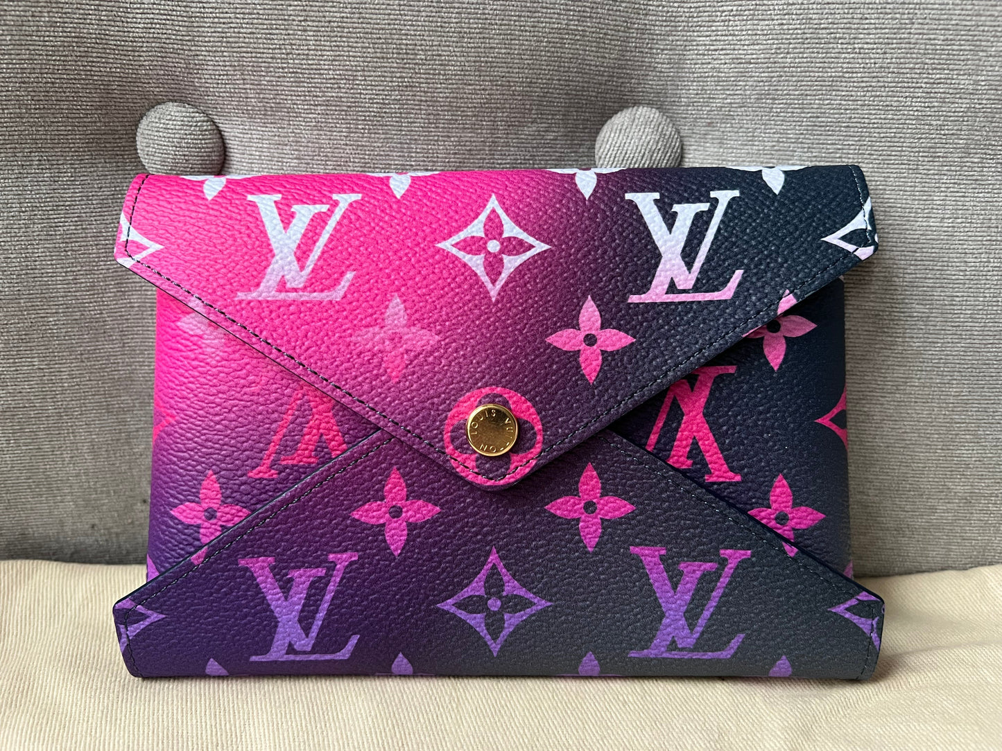 Louis Vuitton Medium Kirigami Midnight Fuchsia