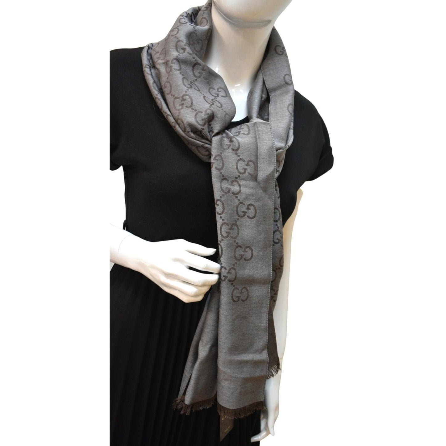 GUCCI Light Grey Wool Silk Scarf