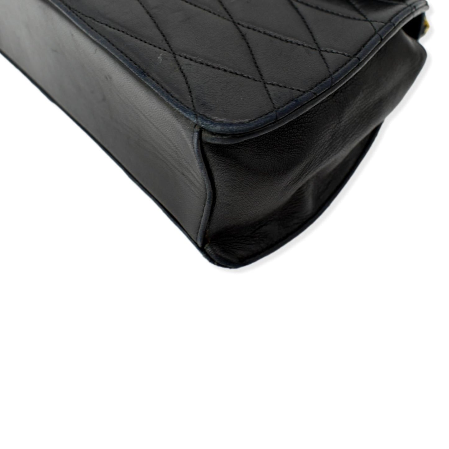CHANEL Rare Wave GHW CC Flap  Lambskin Shoulder Bag Black
