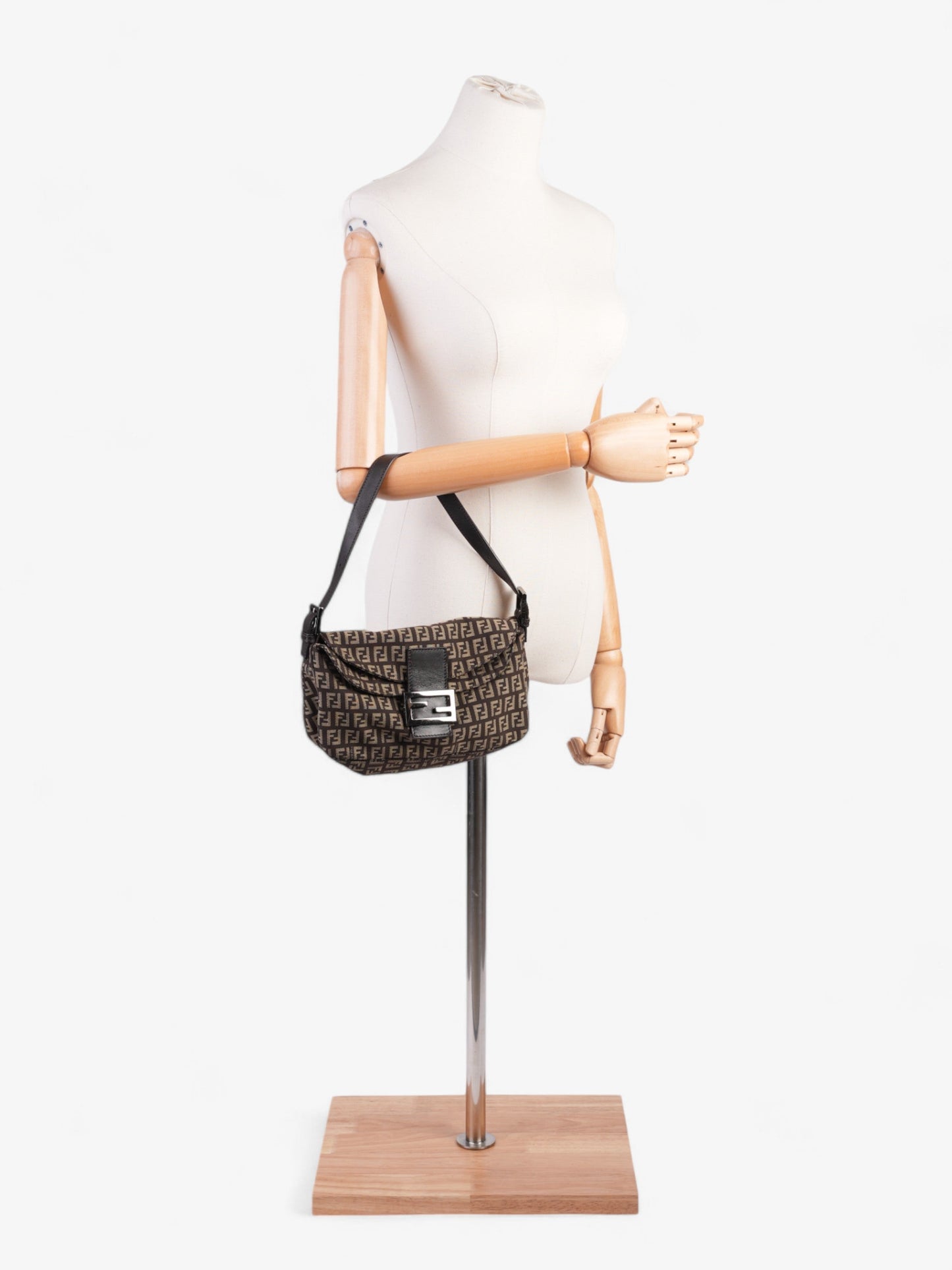 Fendi Baguette Shoulder Bag - Ewore Bags